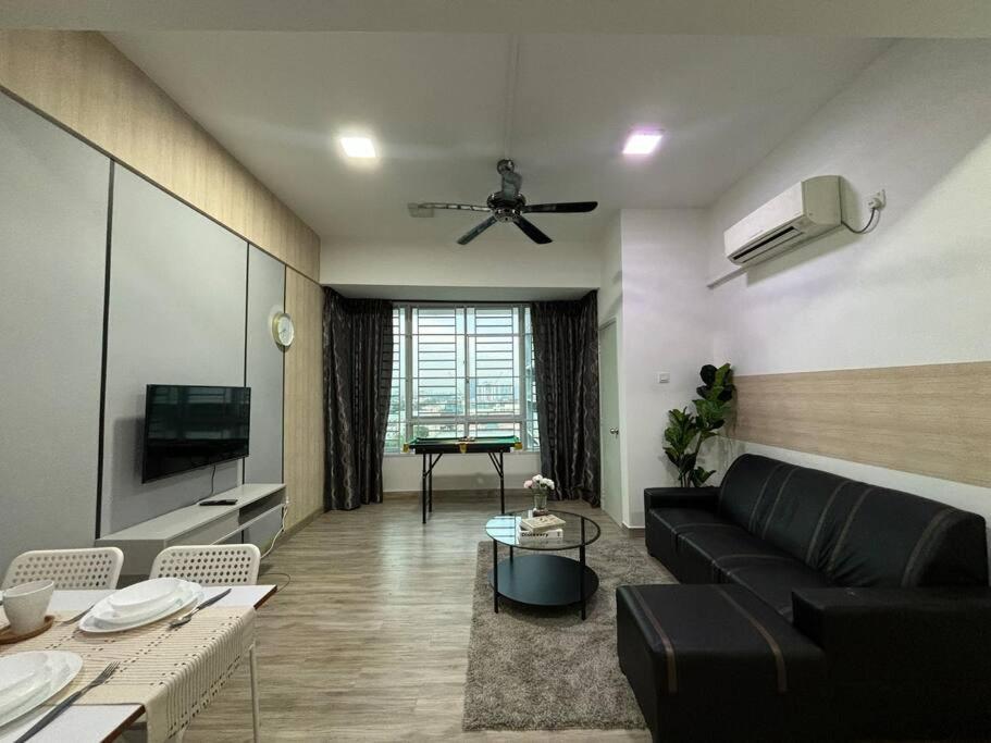 Pangsapuri Mount Austin #akademik Modern Style 1-3pax Johor Bahru